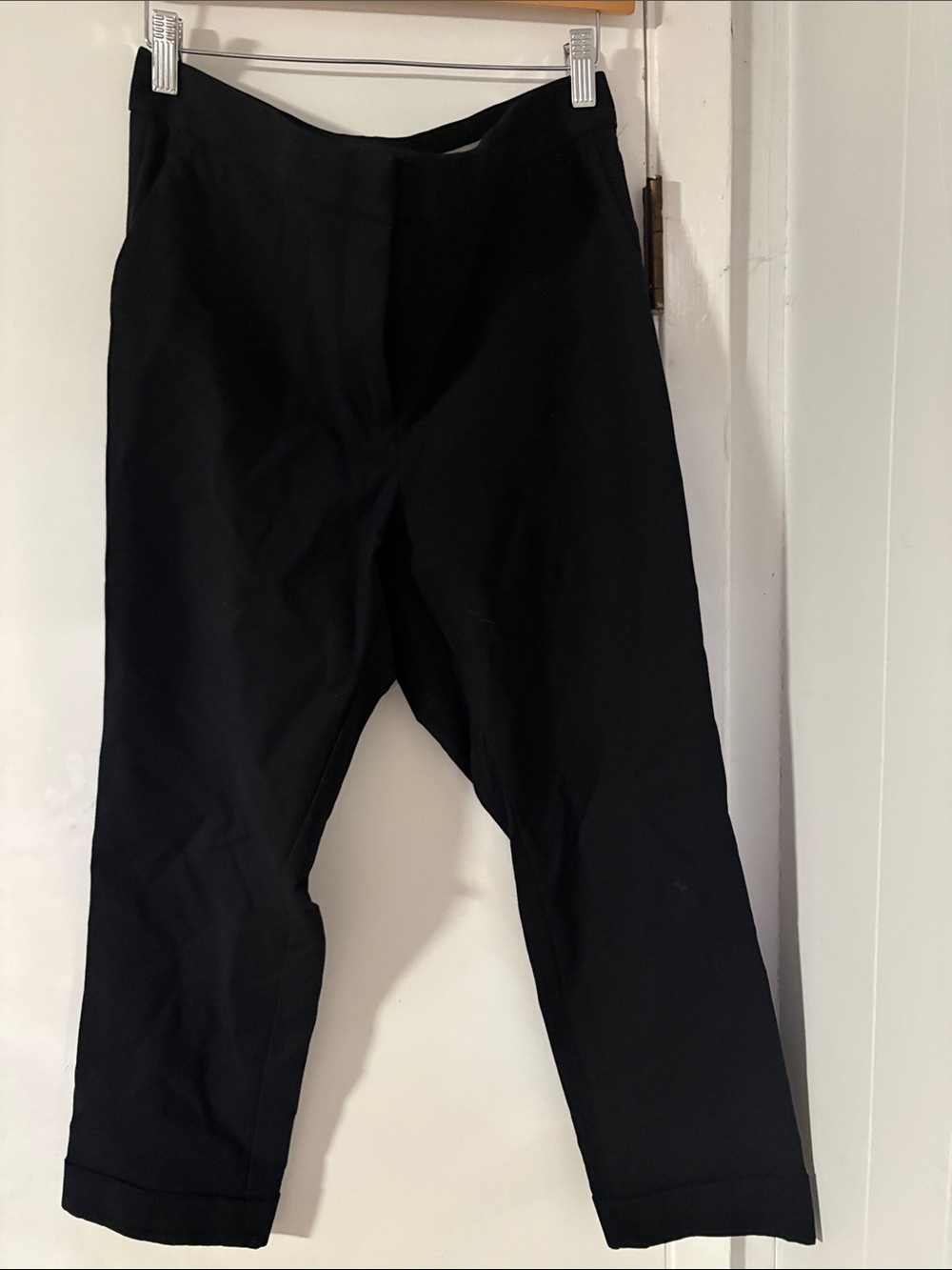 Ann Taylor Women's Black Dress Pants - Straight Trousers. Size 8.